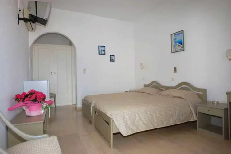 Damianos Hotel