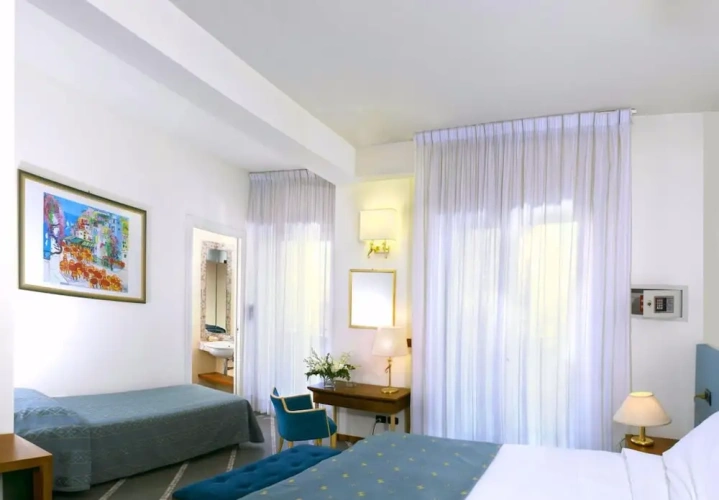 Economy Triple room