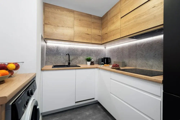 Silver - by Kairos Apartments