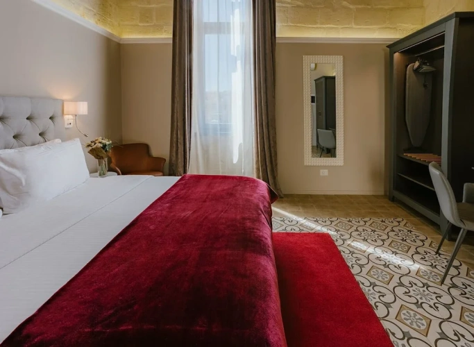Deluxe Suite