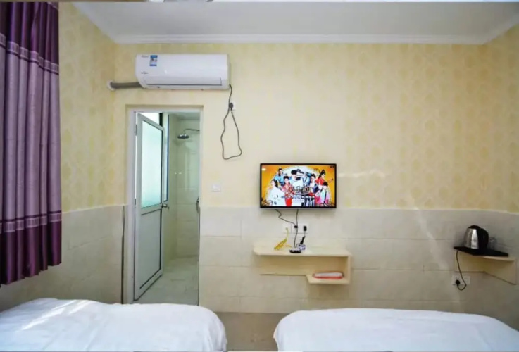 LuHuai Hotel