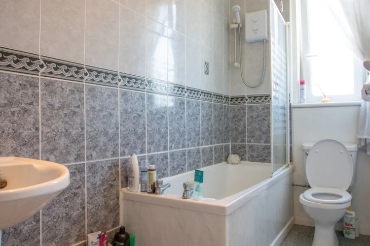 Charming 1 Bedroom Apartment