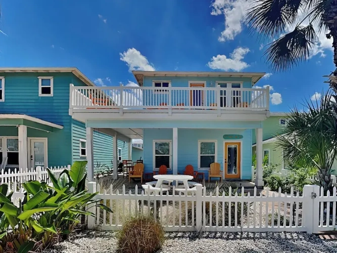 4 Bedrooms Cottage