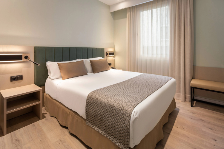 Hotel Catalonia Giralda photo 8