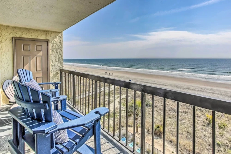 3 Bedrooms Apartment with balcony