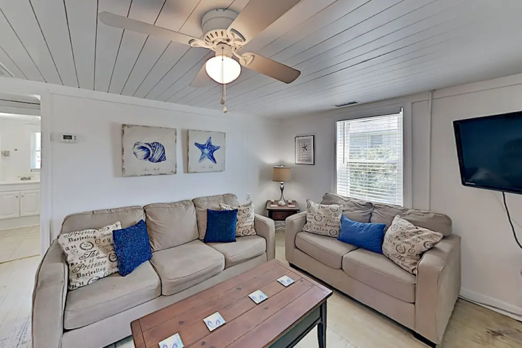 810earu2 2 Bedroom Duplex