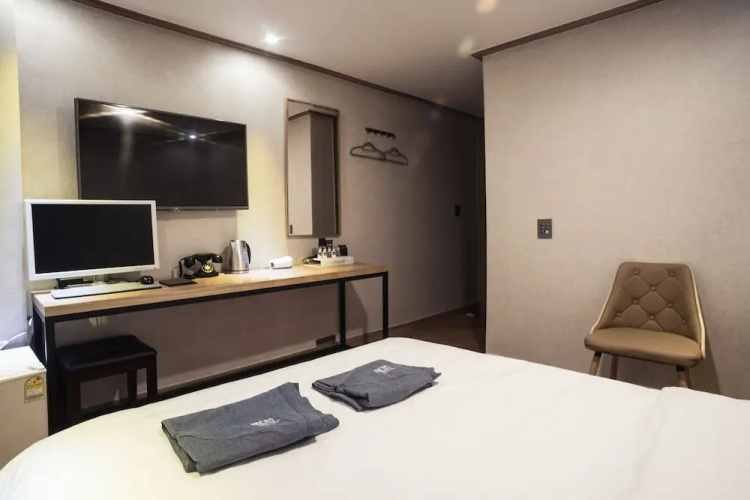 Hub Hotel