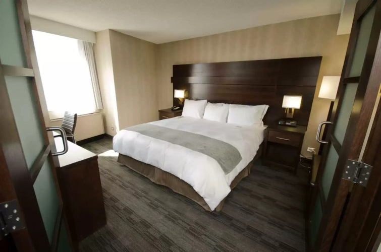Standard Double room with city view