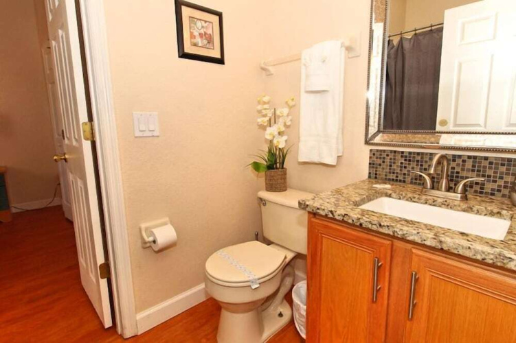 Regal Palms 4 bed / 3 bath townhome