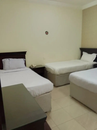 Qiswah star  hotel