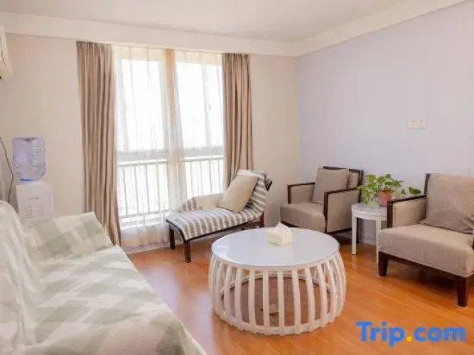 1 Bedroom Business Suite