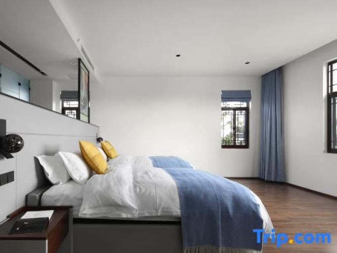 Standard Double room with garden view