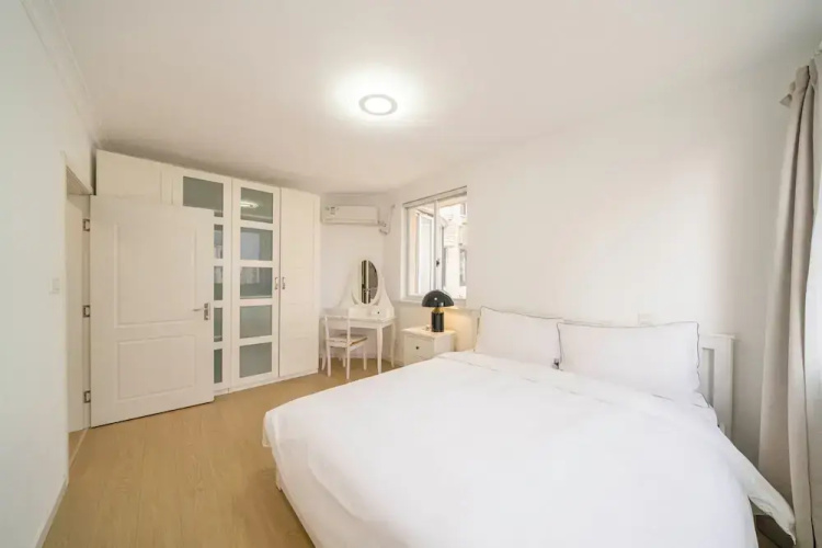 Tyms Xujiahui Premium 3BR 2BA APT