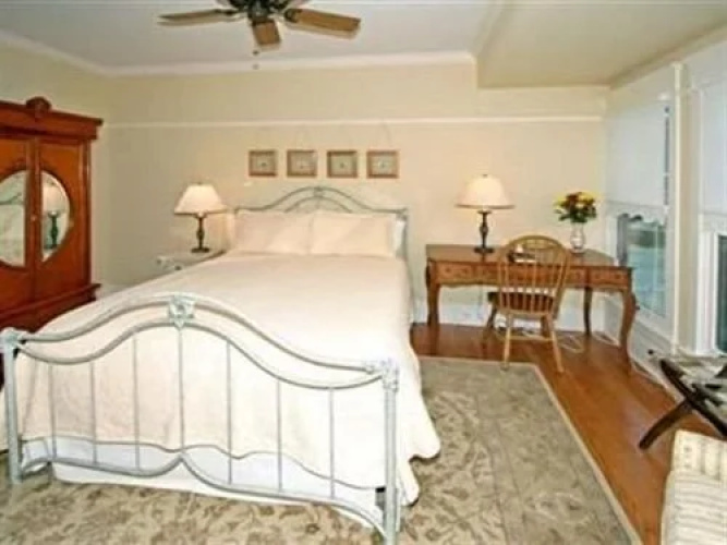Barrington House Bed And Breakfast