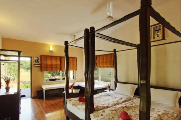 Gir Birding Lodge