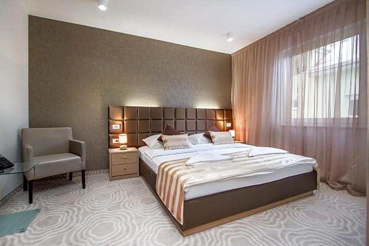 Standard Suite