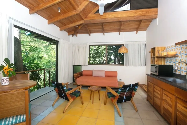 Luxury Suite with garden view