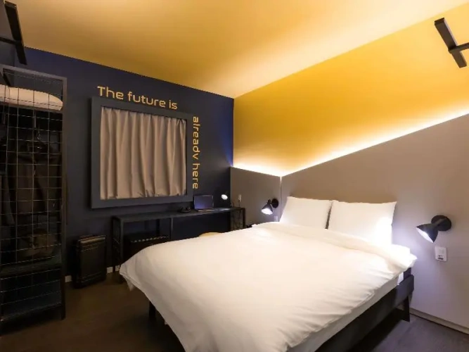 Standard Triple room
