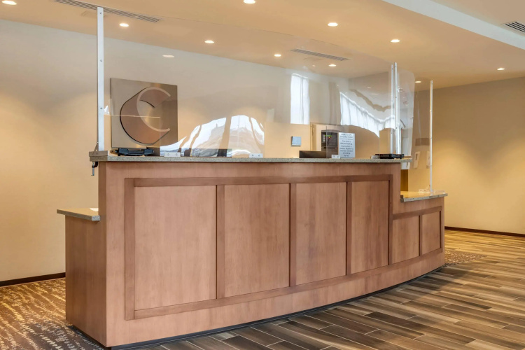 Comfort Inn & Suites Pittsburgh-Northshore