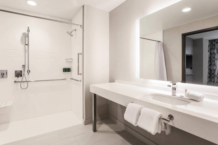 Quadruple Suite
