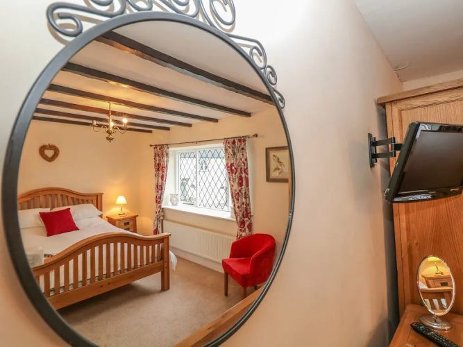 Laburnum Cottage