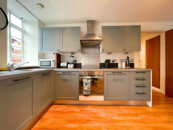 Modern Urban Sheffield Hideaway