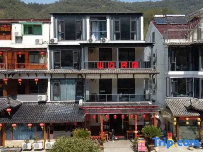 Mountainside famous accommodation