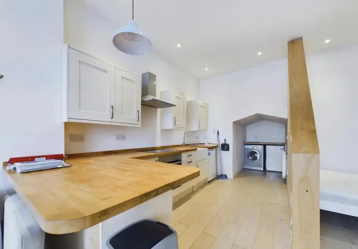 Exeter Cozy Apartment Retreat