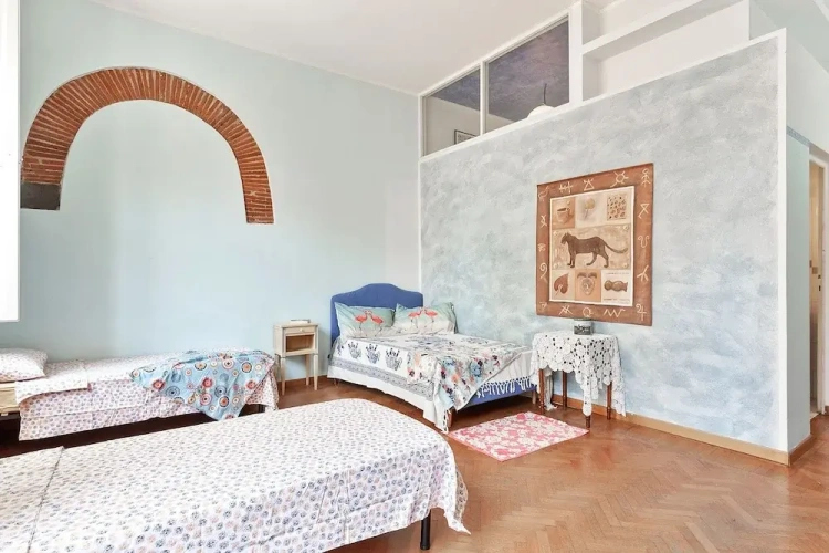 2 Bedrooms Apartment