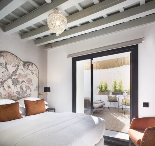 Comfort room