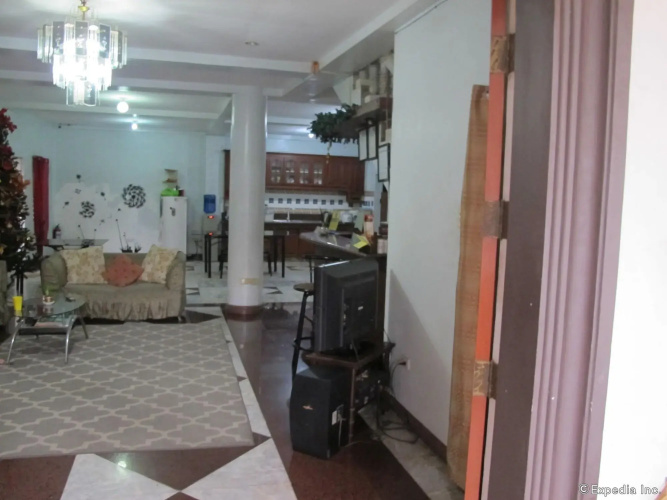 Pe're Aristo Guesthouse