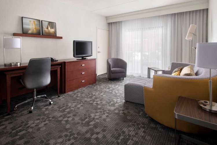 1 Bedroom Quadruple Suite