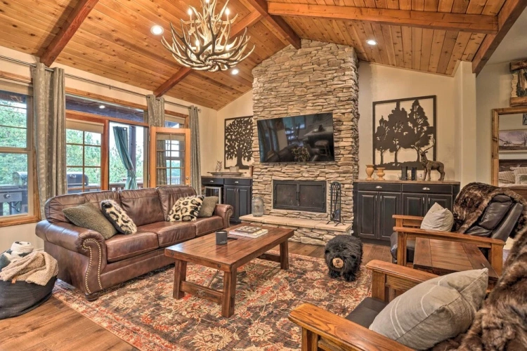 4 Bedrooms Cottage