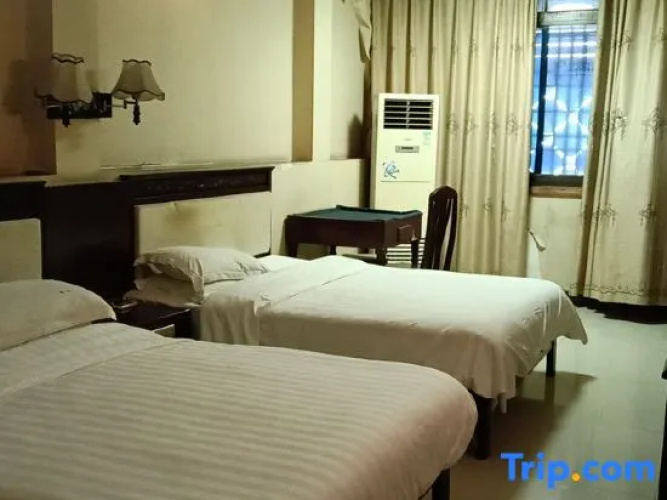 Yinhe Hotel