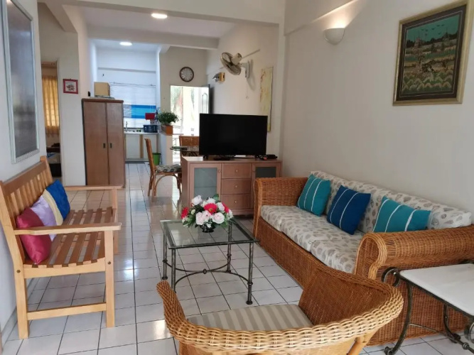 Cozy Seafront Paradise Lagoon Apartment