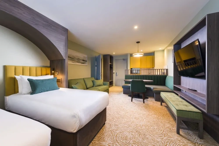 1 Bedroom Family Suite