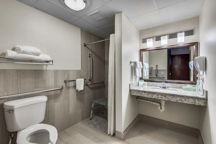 AmericInn Coon Rapids