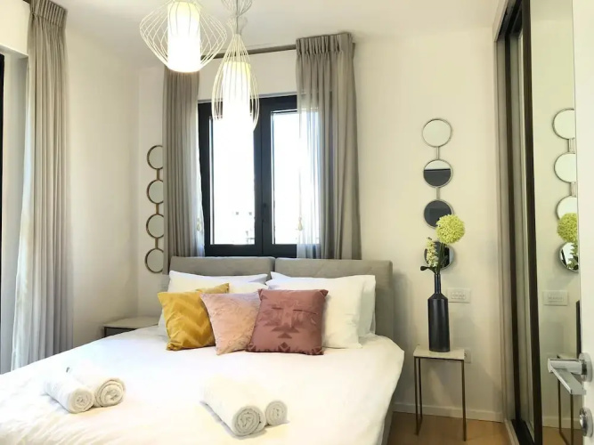 New Luxurious 2BR front old city Legacy