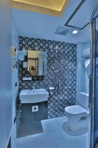 Rori Hotel
