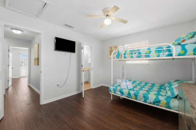 6402 Beach Dr - Seabatical B