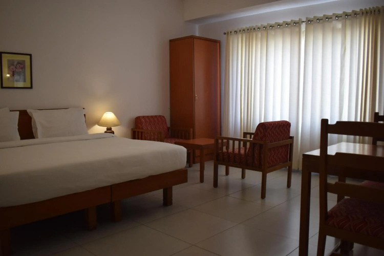 Hotel Abad Metro