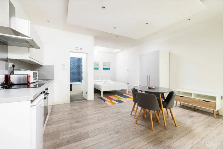 Charming Euston Apartments