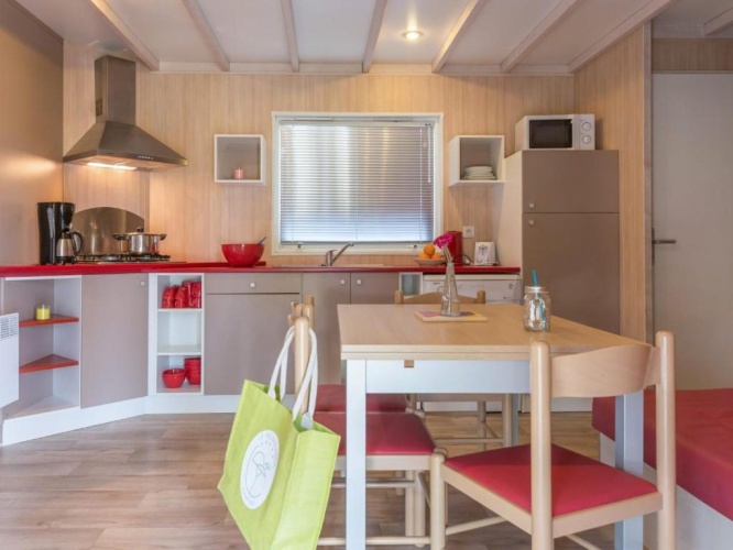 3 Bedrooms Chalet