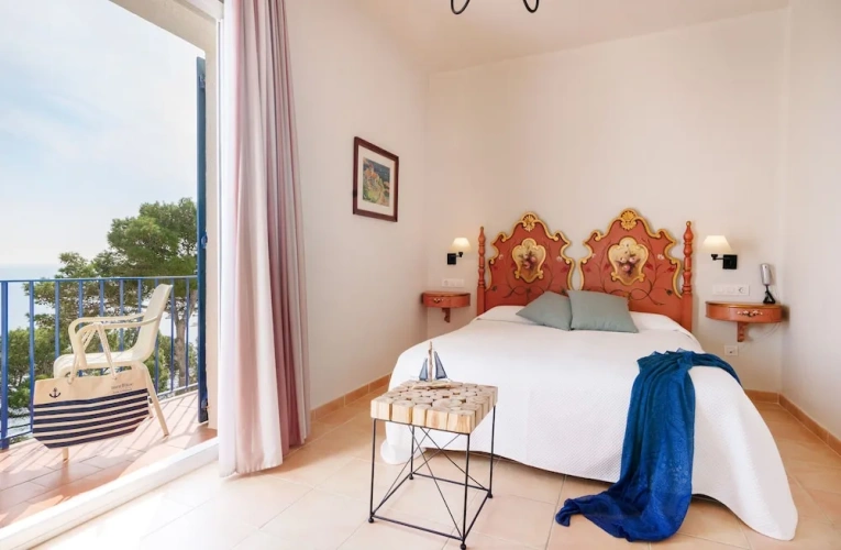 Standard Double room with balcony and with sea view