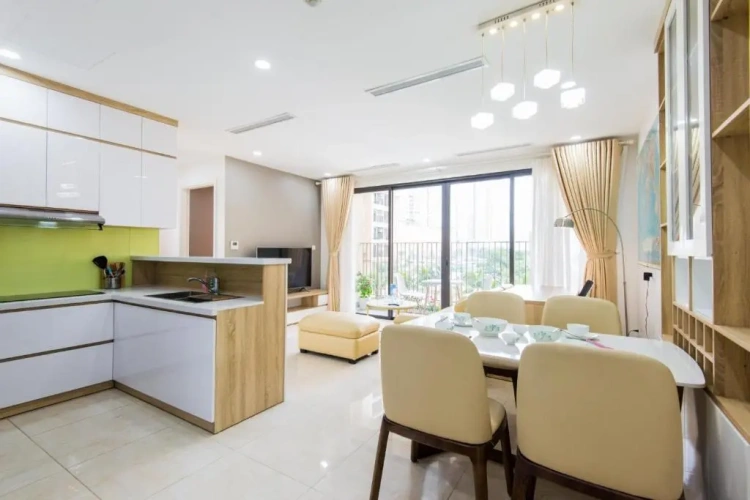 3 Bedrooms Apartment