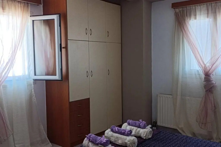 Glass Building Apartment in Sitia