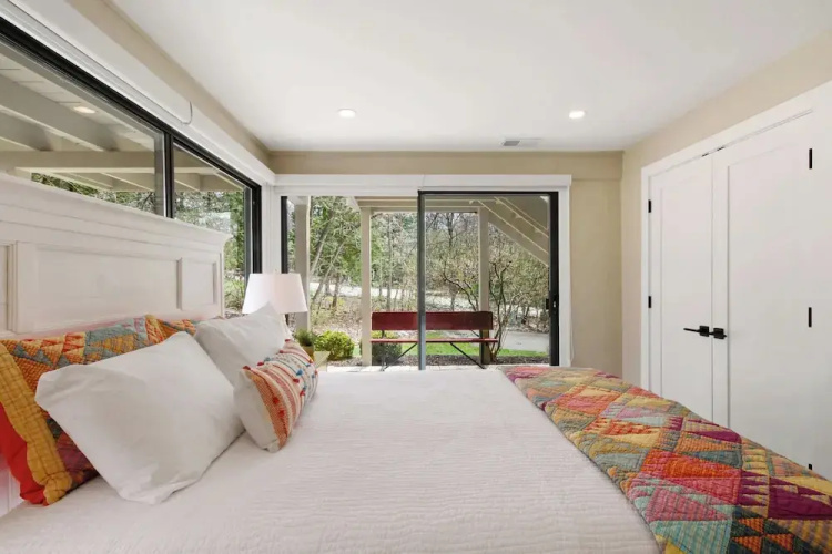 Abbey Springs - Private Community & Amenities!