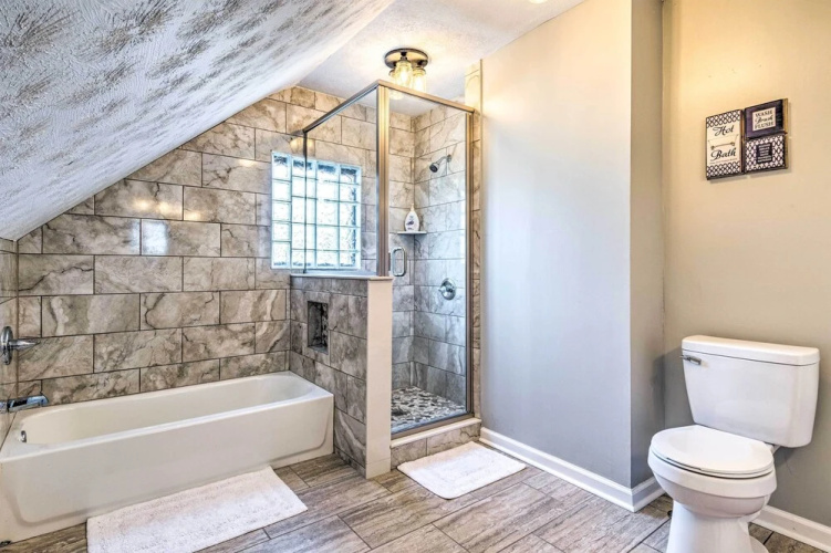 Pet-friendly Indianapolis Townhome w/ Yard!