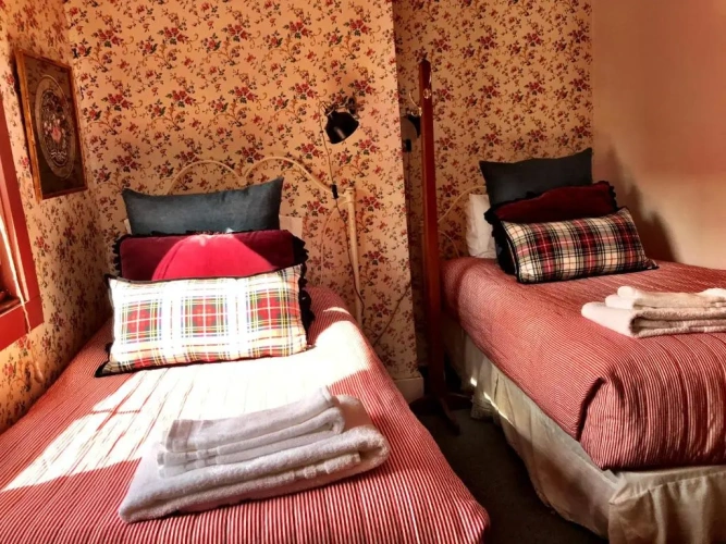 Economy Twin room