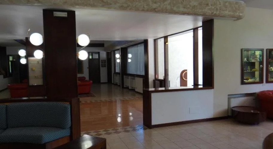 Hotel La BulescaOver view